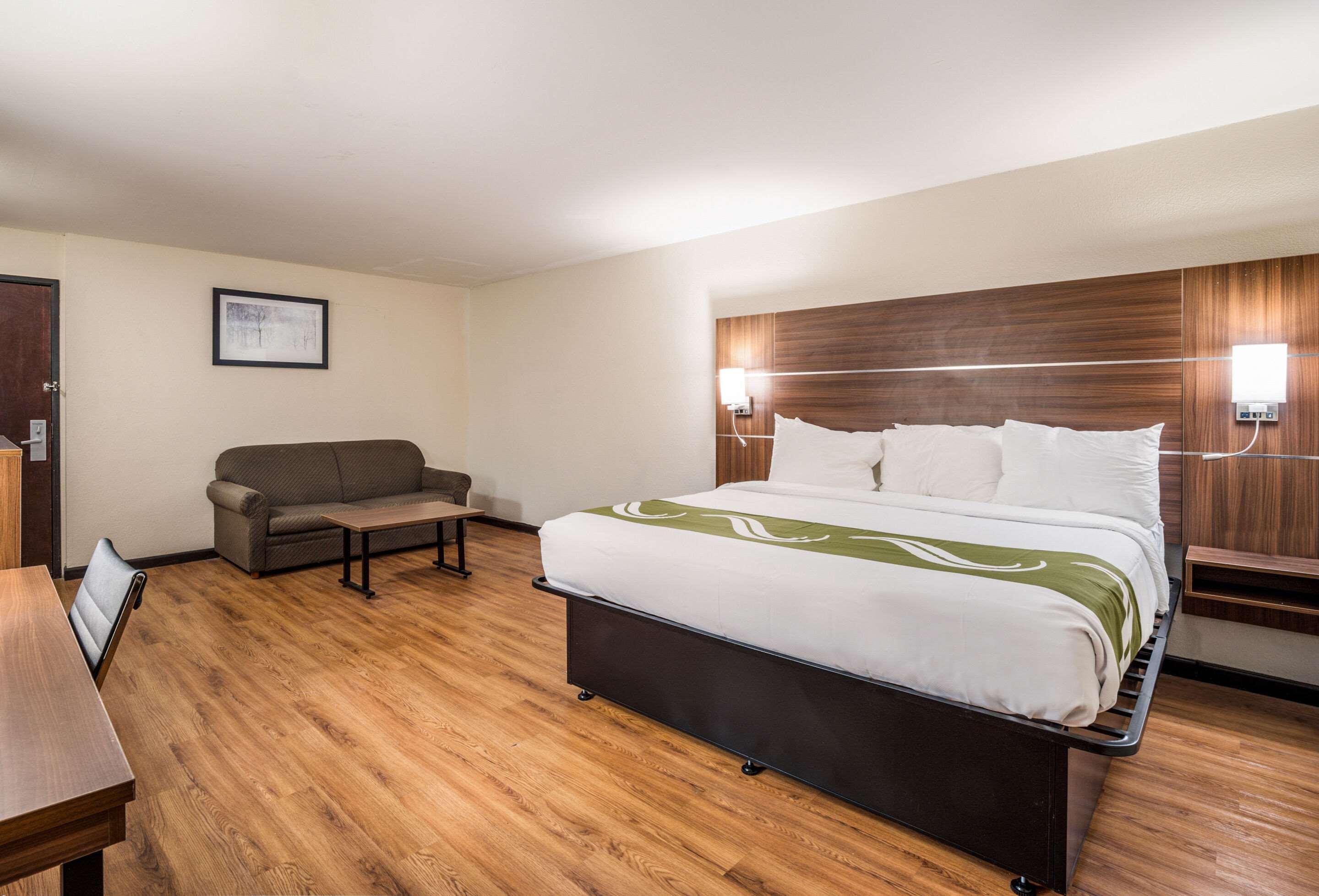 Quality Inn & Suites Augusta Fort Eisenhower Area Экстерьер фото